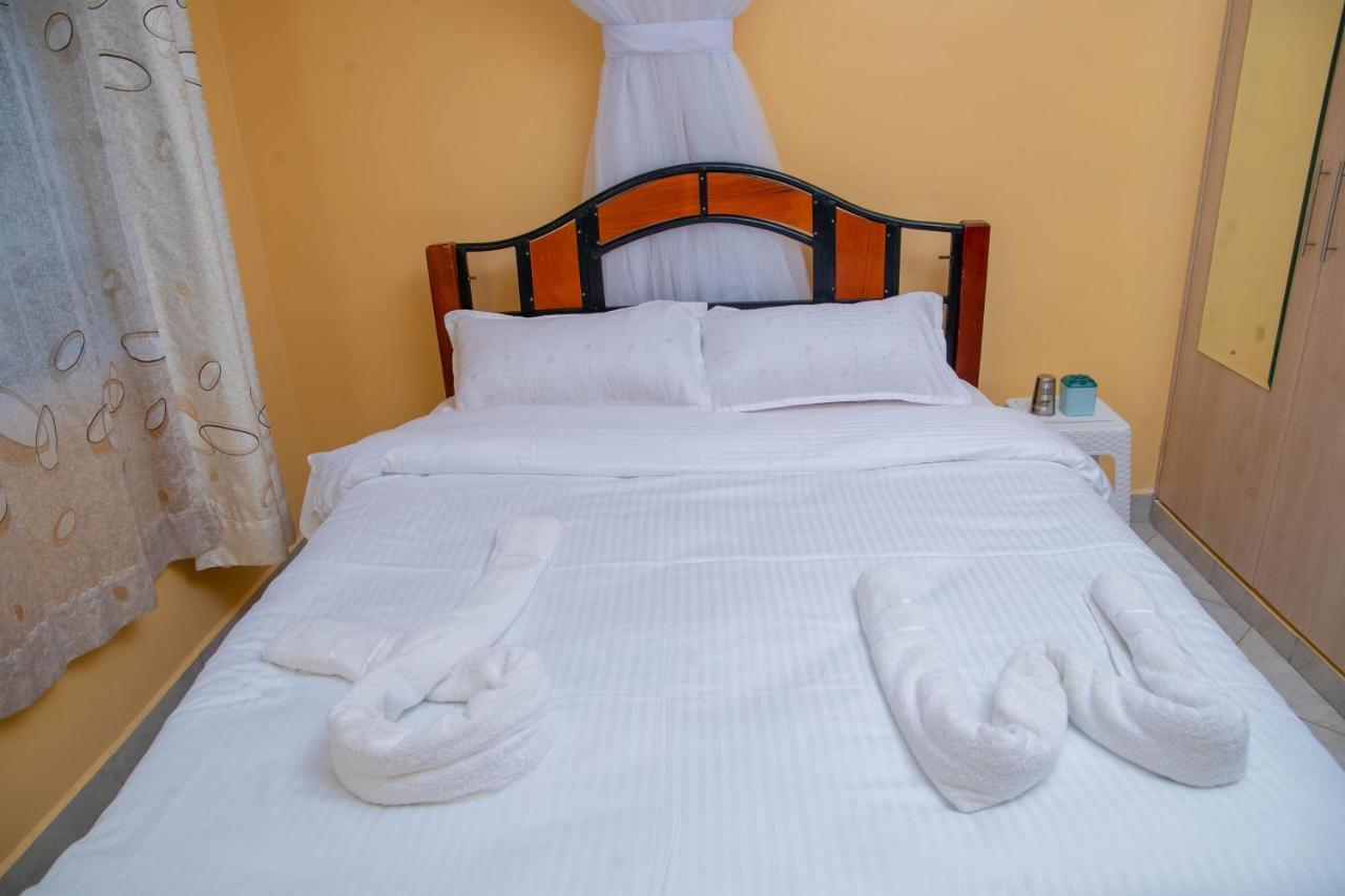 Cla Bnb Bed & Breakfast Kisumu Exterior photo